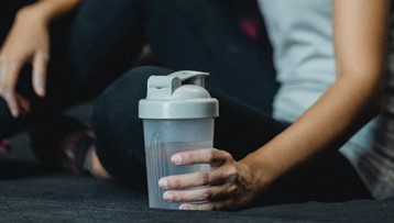 El agua, elemento imprescindible a la hora de practicar deporte